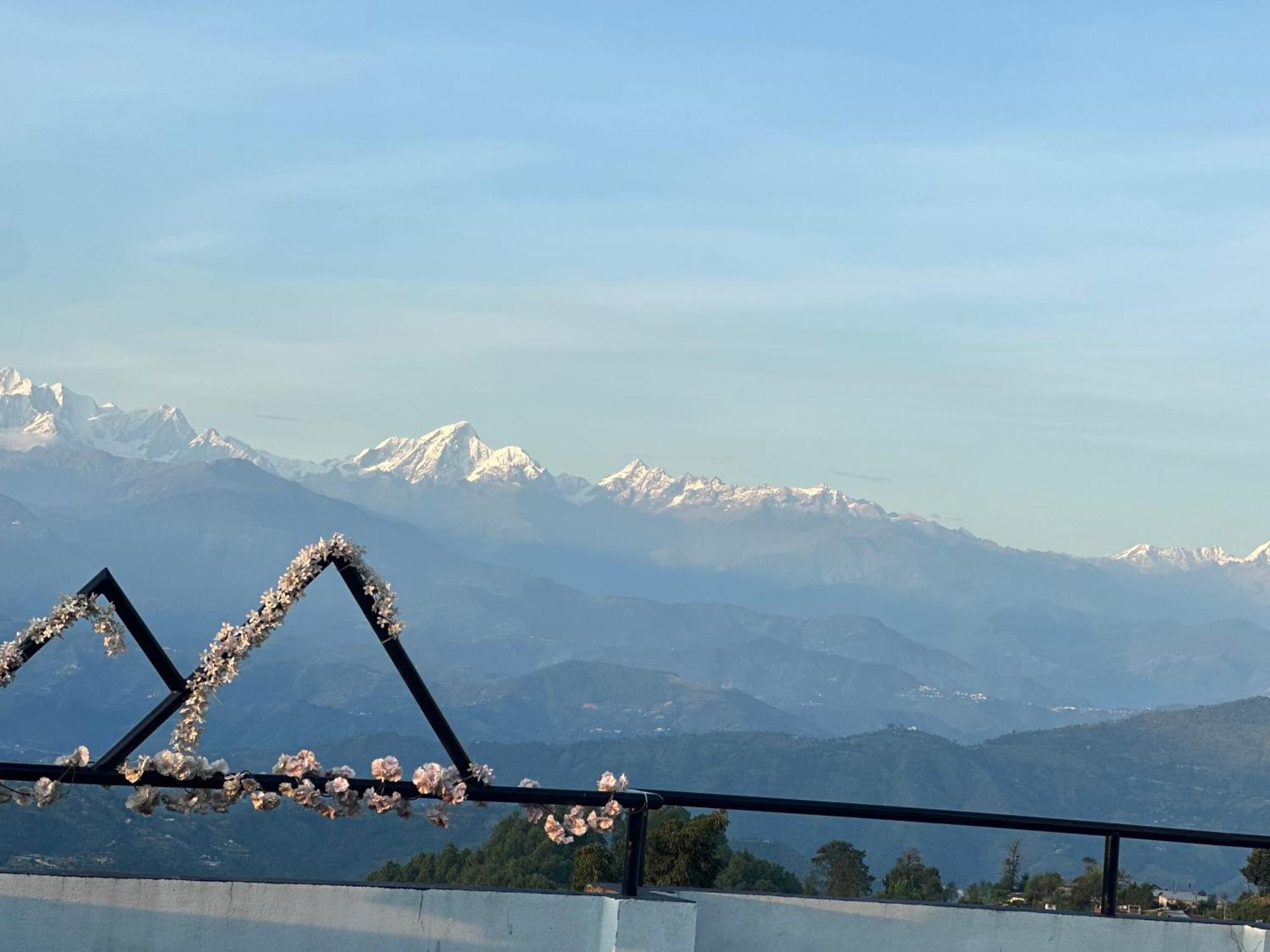 Hotel Mountain Mirror Kathmandu Exterior photo